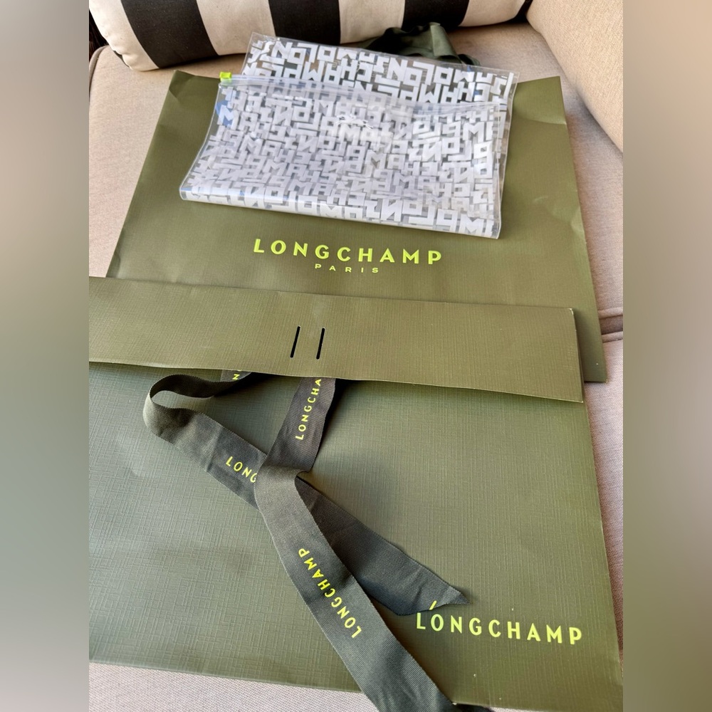 Longchamp Olive Green shopping bag and insert - Picture 3 of 6